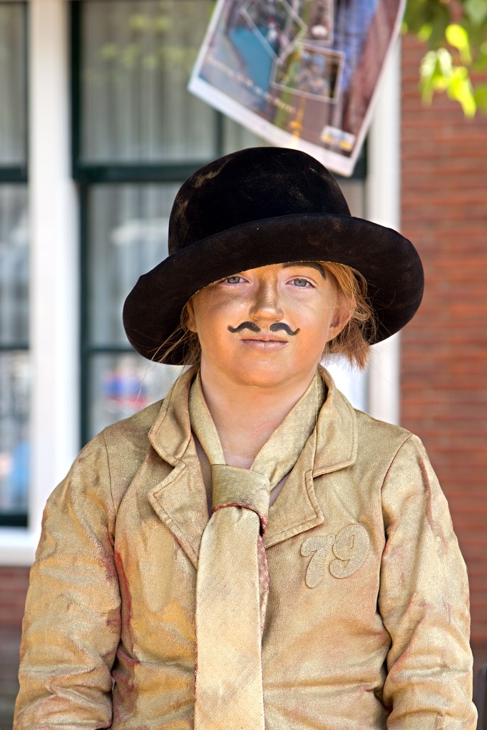 domburg living statue levend standbeeld evenement event festival festiviteit kunst art straatkunst streetart artiest beeld beeldhouwwerk sculpture sculptuur